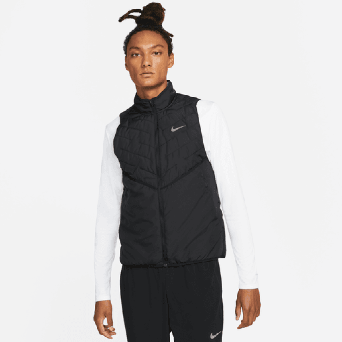 Nike Therma-FIT Repel Vest Black / Reflective Silver Perfect for cooler ...