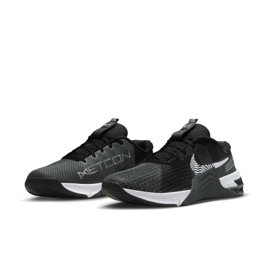 Nike Metcon 8 Black White Dark Smoke Grey You chase the clock