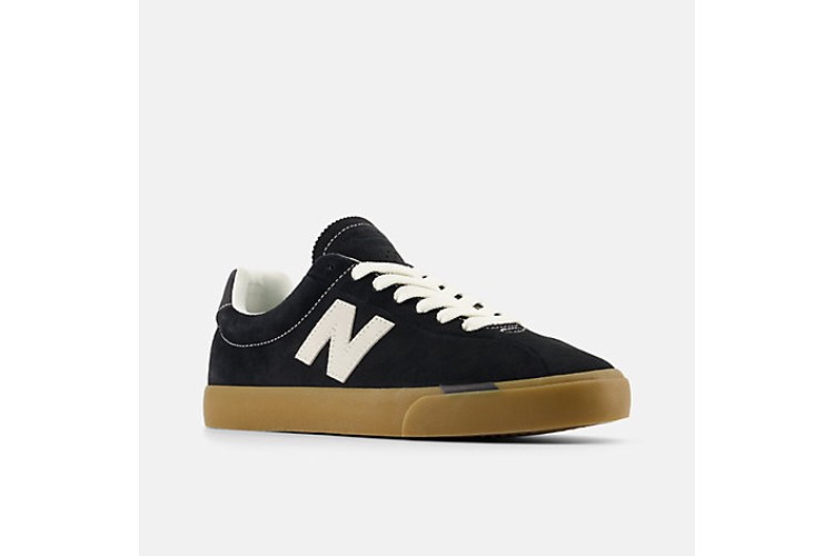 New Balance 22