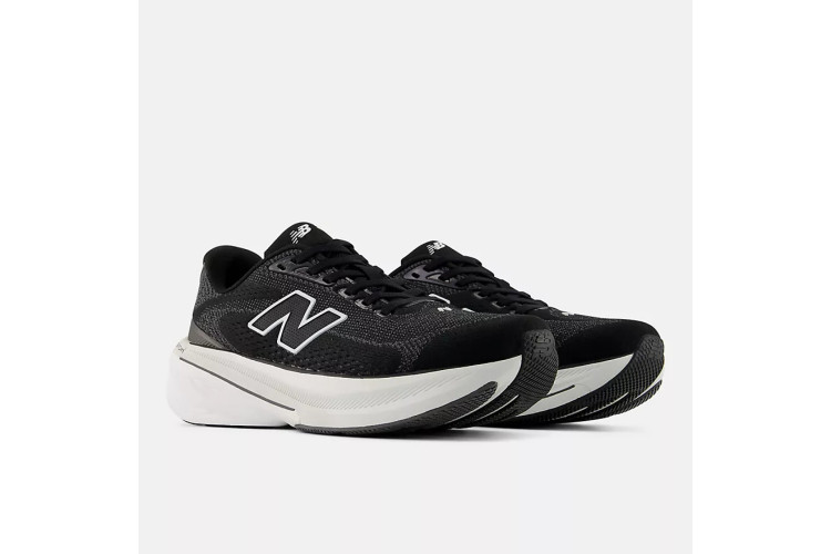 New Balance 860 v15